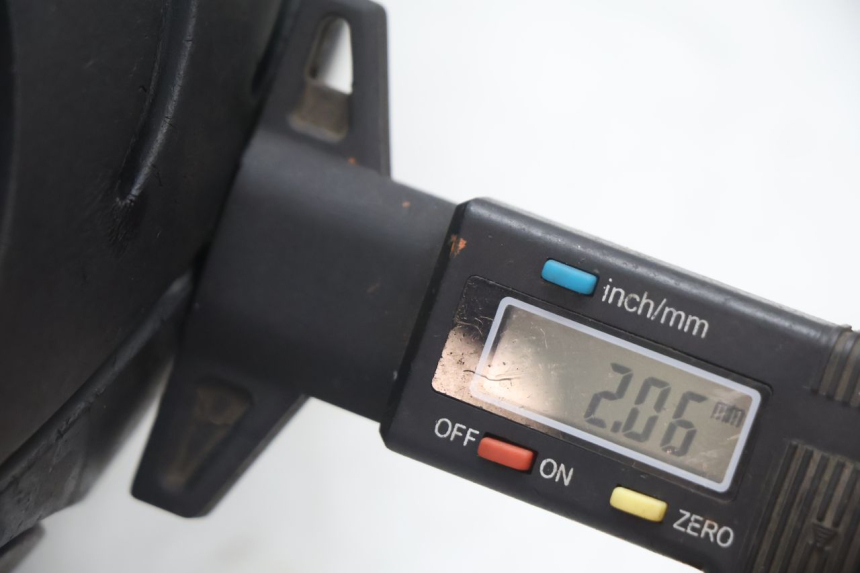 photo de CERCHIO ANTERIORE E PNEUMATICO KYMCO AGILITY 4T 50 (2005 - 2018) - Zoom qualità usato