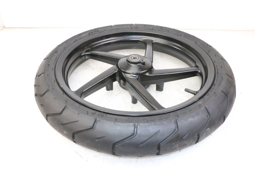 photo de CERCHIO ANTERIORE E PNEUMATICO APRILIA RS 50 (1999 - 2005) - Primo piano tecnico