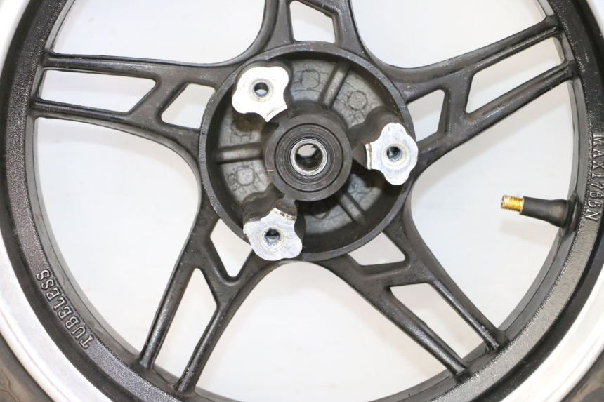 photo de CERCHIO ANTERIORE E PNEUMATICO MASH BIBOP 2T 50 (2013 - 2018) - Altra vista dell'articolo