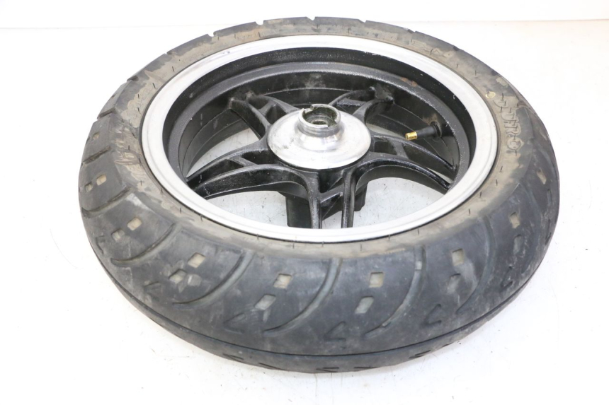 photo de CERCHIO ANTERIORE E PNEUMATICO MASH BIBOP 2T 50 (2013 - 2018) - Dettagli dei punti di fissaggio