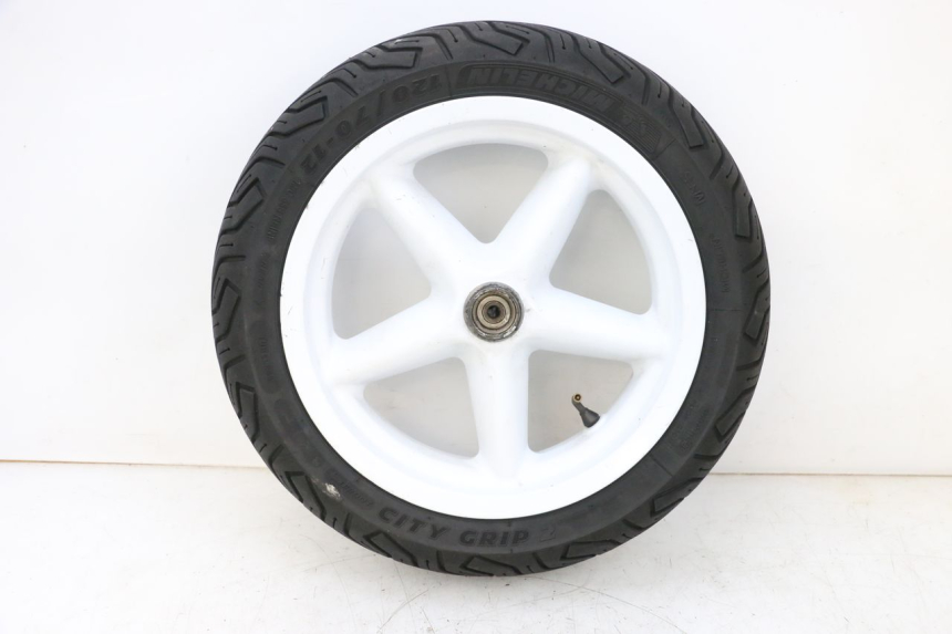 photo de CERCHIO ANTERIORE E PNEUMATICO MBK BOOSTER SPIRIT NAKED 50 (2004 - 2017) - Vista principale