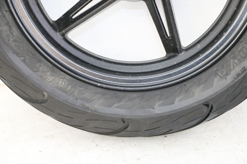 photo de CERCHIO ANTERIORE E PNEUMATICO TNT MOTOR BOSTON 4T 50 (2018 - 2025) - Zoom sui componenti