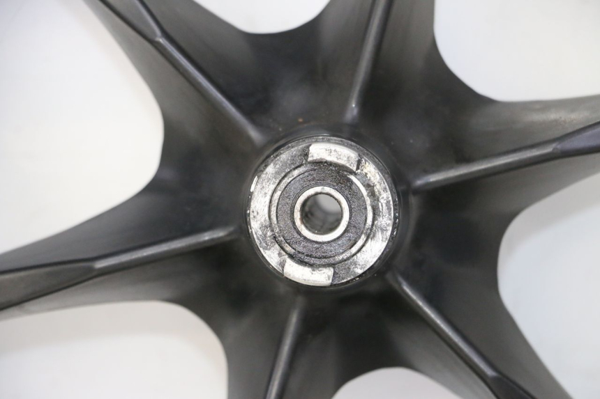 photo de CERCHIO ANTERIORE E PNEUMATICO SUZUKI BURGMAN 125 (2007 - 2014) - Altra vista dell'articolo