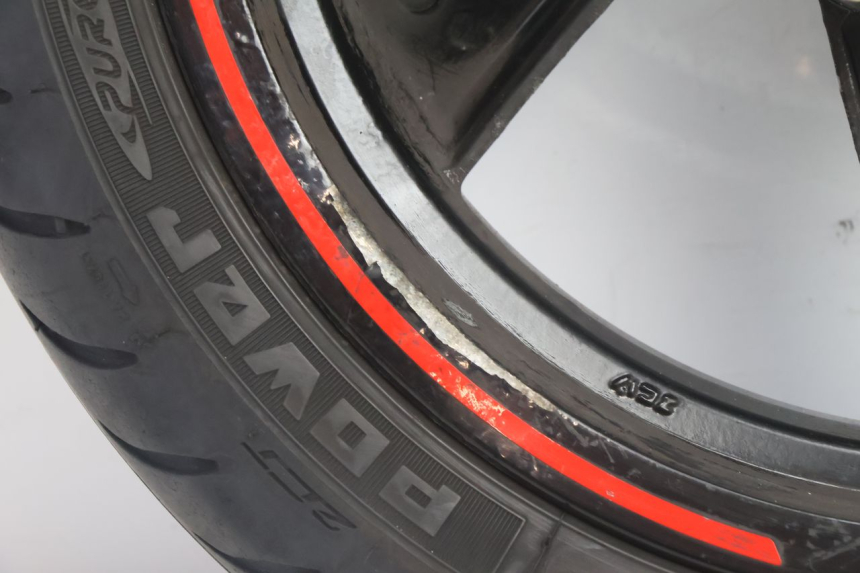 photo de CERCHIO ANTERIORE E PNEUMATICO PEUGEOT CITYSTAR 2T 50 (2018 - 2021) - Zoom sui componenti