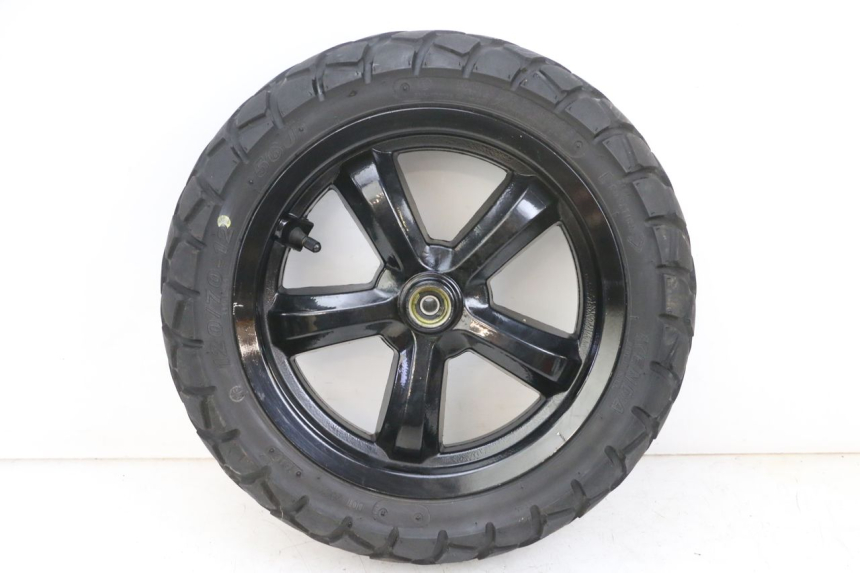 photo de CERCHIO ANTERIORE E PNEUMATICO SYM CROX 4T 50 (2016 - 2023) - Vista principale