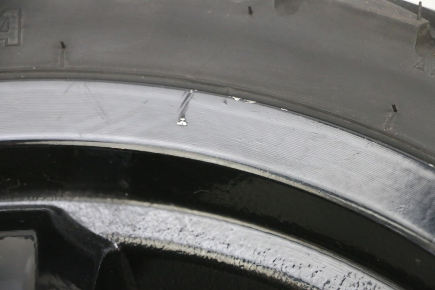 photo de CERCHIO ANTERIORE E PNEUMATICO SYM CROX 4T 50 (2016 - 2023) - Altra angolazione