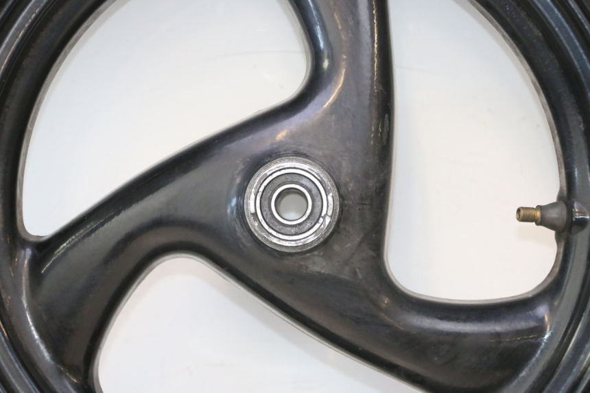 photo de CERCHIO ANTERIORE E PNEUMATICO PEUGEOT ELYSTAR 50 (2002 - 2014) - Focus sulla struttura