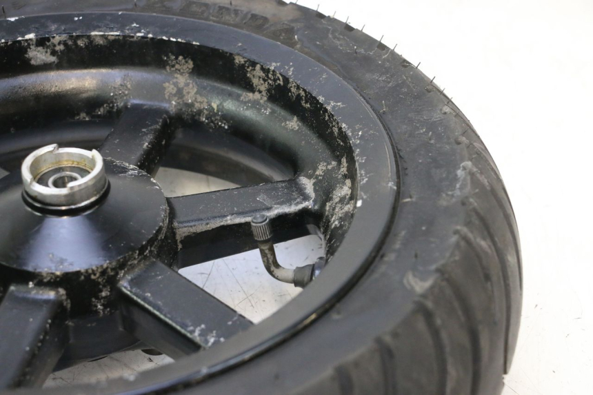photo de CERCHIO ANTERIORE E PNEUMATICO KEEWAY F-ACT NAKED 50 (2009 - 2014) - Stato della superficie e materiale