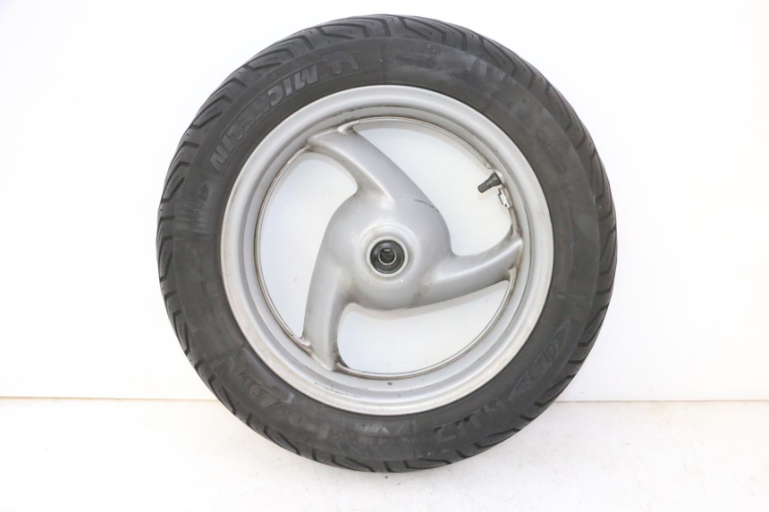 photo de CERCHIO ANTERIORE E PNEUMATICO HONDA FES S-WING SWING ABS 125 (2007 - 2015) - Vista principale