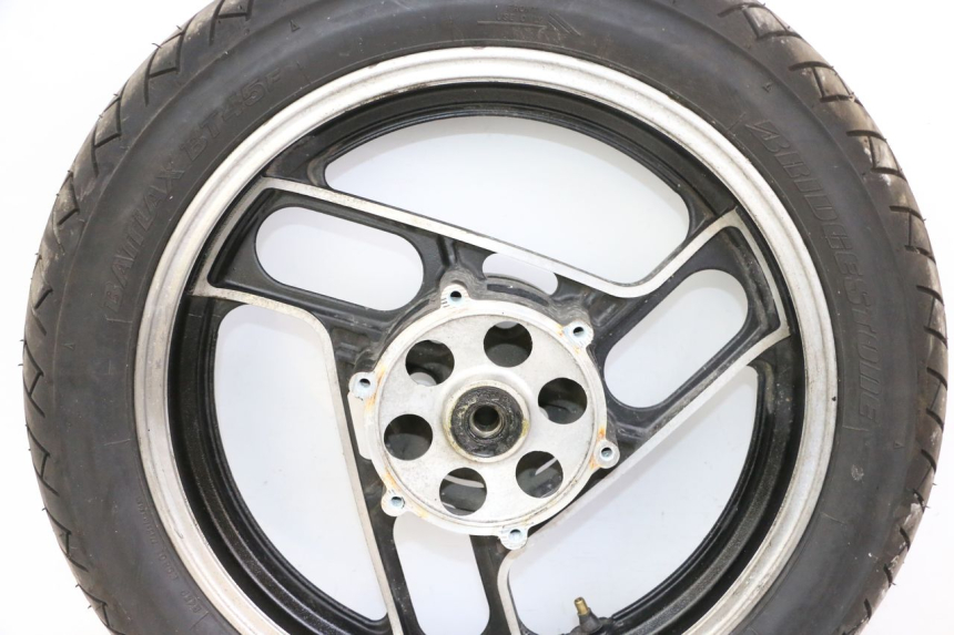 photo de CERCHIO ANTERIORE E PNEUMATICO YAMAHA FJ 36Y 1100 (1984 - 1985) - Ricambio usato controllato