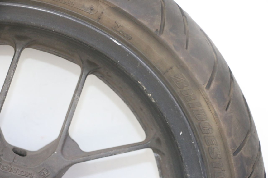 photo de CERCHIO ANTERIORE E PNEUMATICO HONDA FORZA ABS 300 (2013 - 2017) - Marcature e riferimenti originali