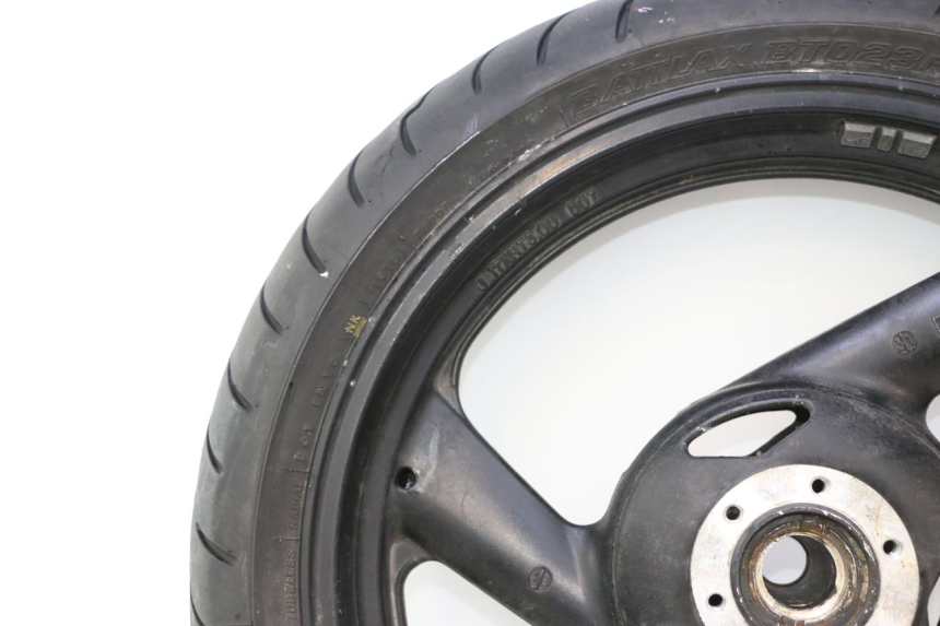 photo de CERCHIO ANTERIORE E PNEUMATICO YAMAHA FZS FAZER 600 (2001 - 2003) - Ispezione visiva dettagliata