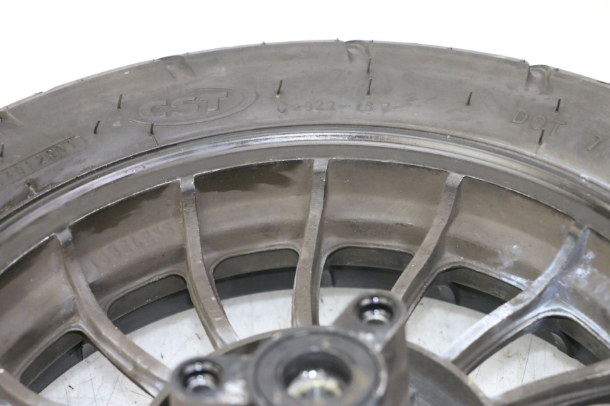 photo de CERCHIO ANTERIORE E PNEUMATICO JM MOTORS MIA 50 (2017 - 2020) - Zoom sullo stato d'uso