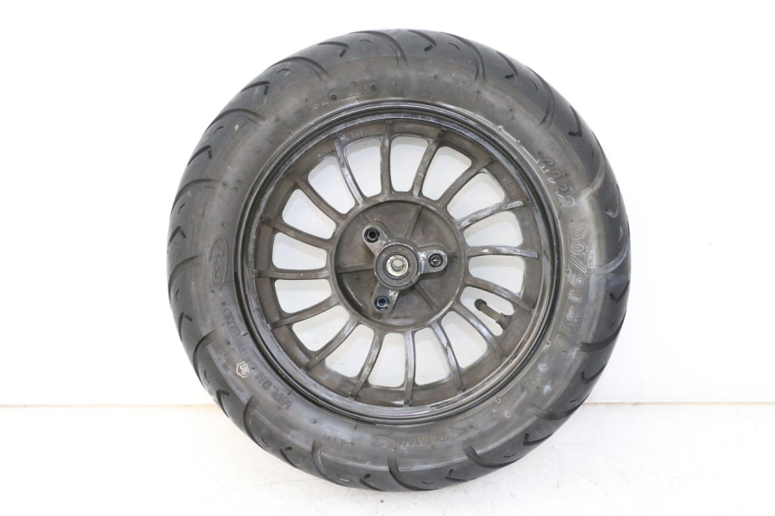 photo de CERCHIO ANTERIORE E PNEUMATICO JM MOTORS MIA 50 (2017 - 2020) - Dettagli dei punti di fissaggio