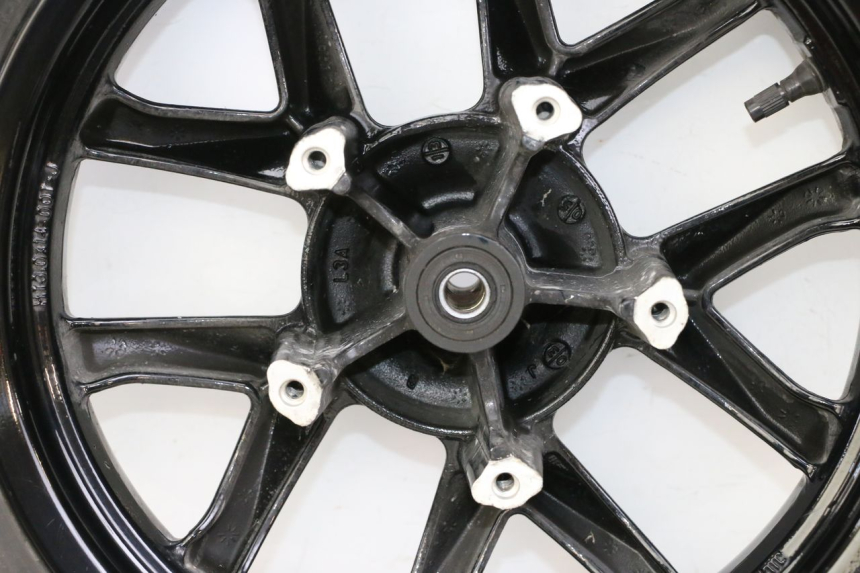 photo de CERCHIO ANTERIORE E PNEUMATICO SYM JOYMAX 125 (2010 - 2017) - Marcature e riferimenti originali