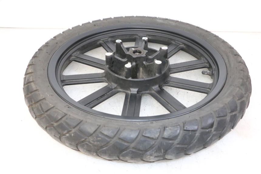 photo de CERCHIO ANTERIORE E PNEUMATICO KEEWAY K-LIGHT KLIGHT 125 (2018 - 2025) - Foto prodotto supplementare