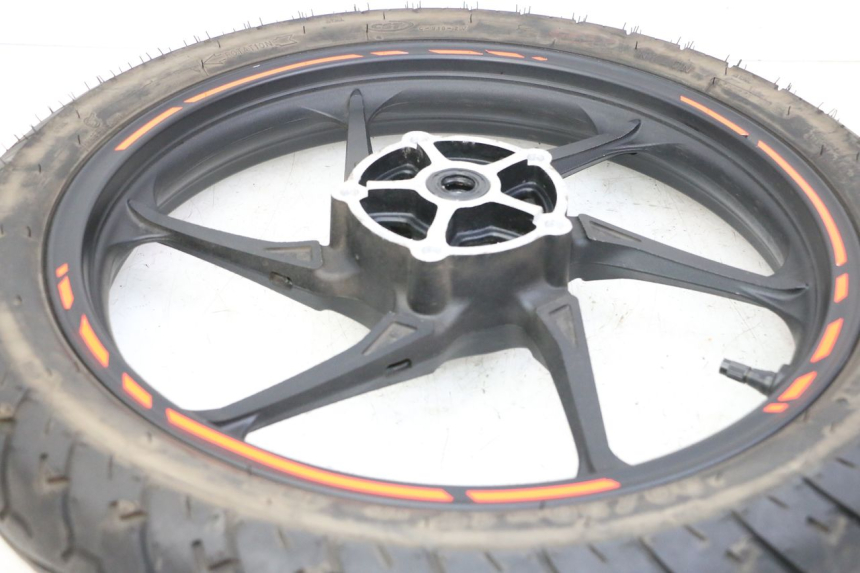 photo de CERCHIO ANTERIORE E PNEUMATICO KIDEN KD125-G 125 (2018 - 2022) - Dettagli dei punti di fissaggio