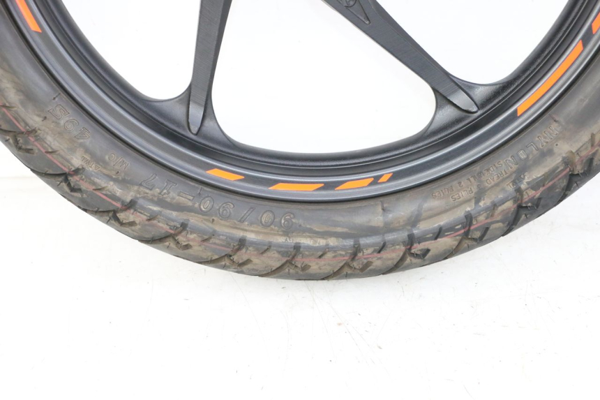 photo de CERCHIO ANTERIORE E PNEUMATICO KIDEN KD125-G 125 (2018 - 2022) - Ricambio usato controllato