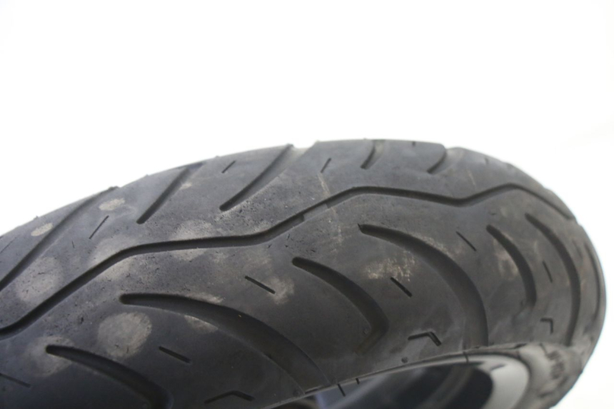 photo de CERCHIO ANTERIORE E PNEUMATICO PEUGEOT KISBEE 2T 50 (2010 - 2017) - Zoom sui componenti