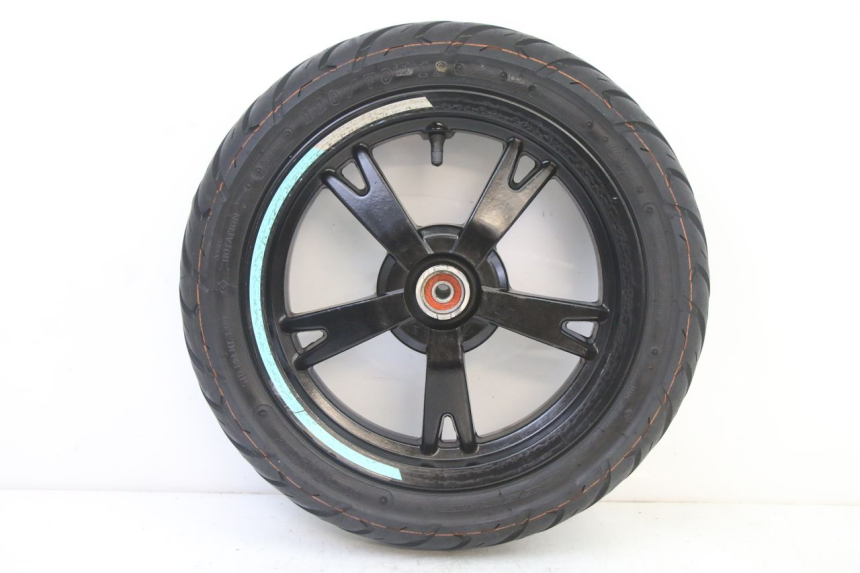 photo de CERCHIO ANTERIORE E PNEUMATICO PEUGEOT KISBEE 4T 50 (2018 - 2022) - Vista principale
