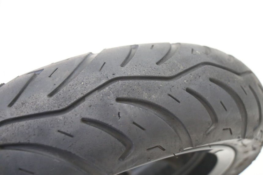 photo de CERCHIO ANTERIORE E PNEUMATICO PEUGEOT KISBEE 4T 50 (2018 - 2022) - Caratteristiche distintive