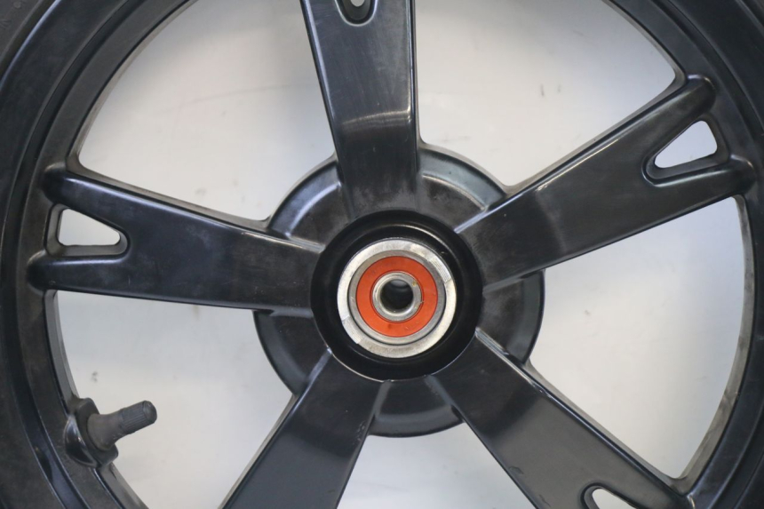 photo de CERCHIO ANTERIORE E PNEUMATICO PEUGEOT KISBEE 4T 50 (2018 - 2022) - Vista d'insieme del prodotto