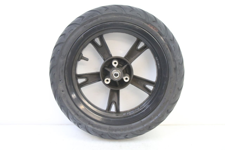 photo de CERCHIO ANTERIORE E PNEUMATICO PEUGEOT KISBEE 4T 50 (2018 - 2022) - Dettagli dei punti di fissaggio