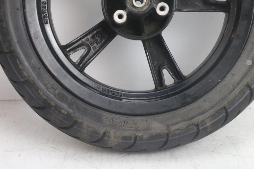 photo de CERCHIO ANTERIORE E PNEUMATICO PEUGEOT KISBEE 4T 50 (2018 - 2022) - Ricambio usato controllato