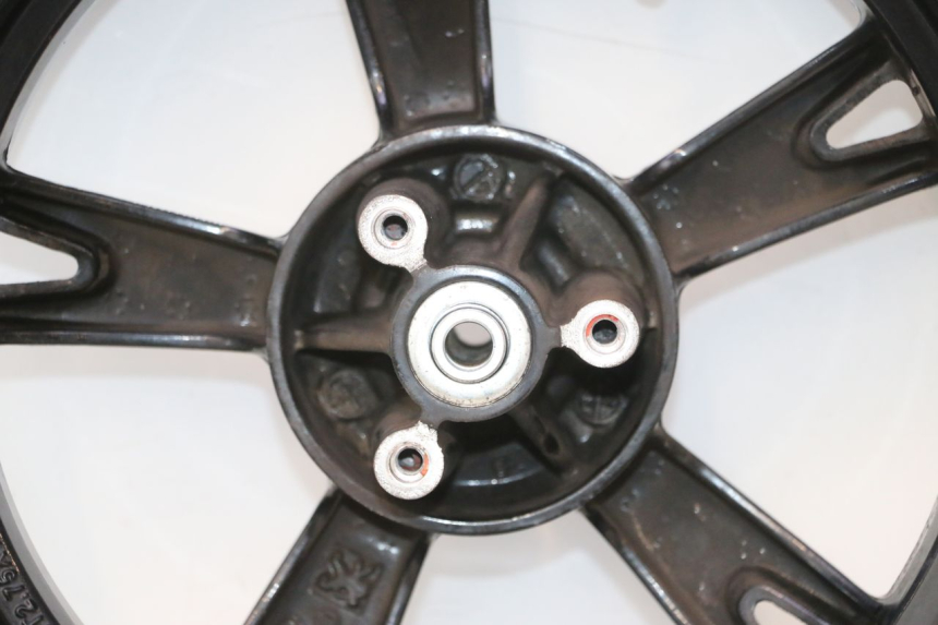 photo de CERCHIO ANTERIORE E PNEUMATICO PEUGEOT KISBEE 4T 50 (2023 - 2026) - Vista principale