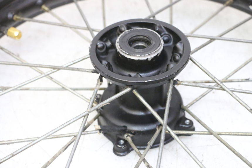 photo de CERCHIO ANTERIORE E PNEUMATICO KAWASAKI KX 65 (2000 - 2019) - Altra angolazione