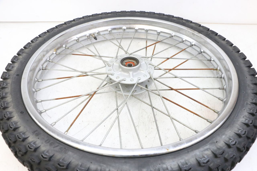 photo de CERCHIO ANTERIORE E PNEUMATICO KYMCO STRYKER OFF ROAD 125 (1999 - 2005) - Ricambio usato controllato