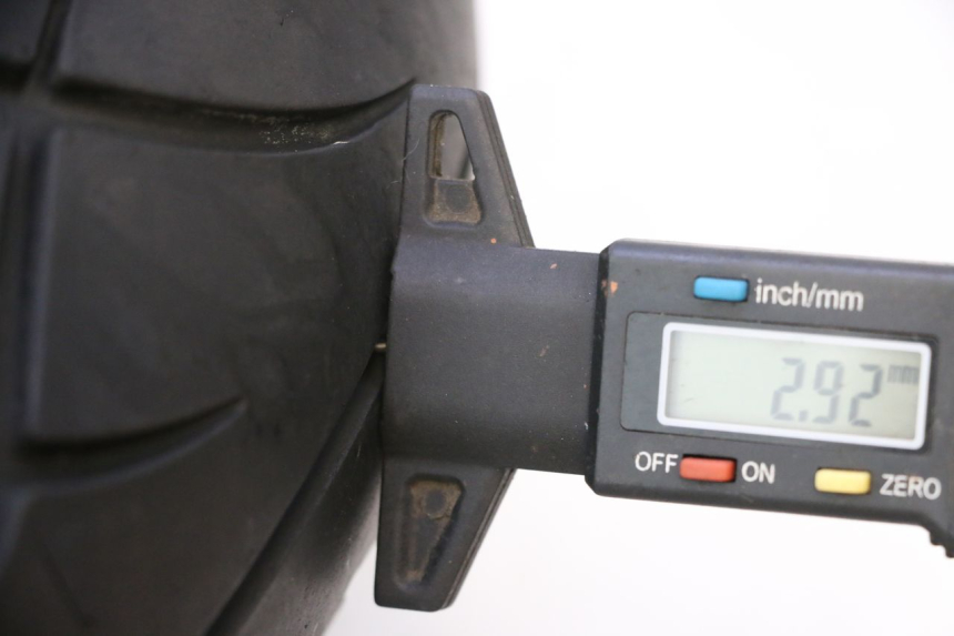 photo de CERCHIO ANTERIORE E PNEUMATICO KYMCO LIKE 125 (2009 - 2016) - Dettaglio del componente