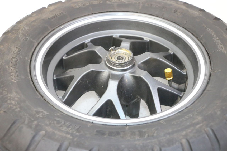 photo de CERCHIO ANTERIORE E PNEUMATICO MBK BOOSTER SPIRIT NAKED 50 (2004 - 2017) - Primo piano tecnico