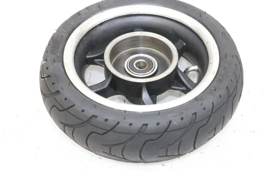 photo de CERCHIO ANTERIORE E PNEUMATICO DUALTRON MINI SPECIAL 1 - Primo piano ad alta risoluzione