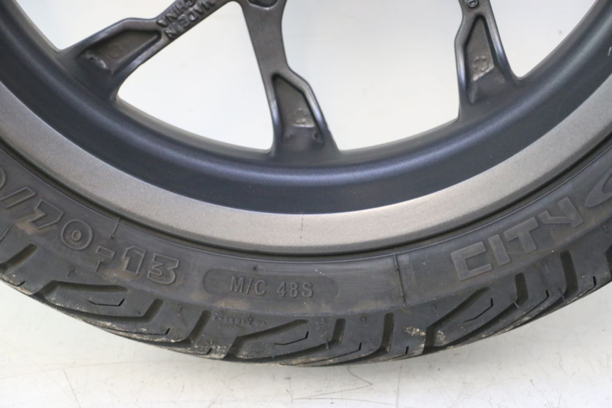 photo de CERCHIO ANTERIORE E PNEUMATICO PIAGGIO MP3 HPE 530 (2022 - 2026) - Foto prodotto supplementare