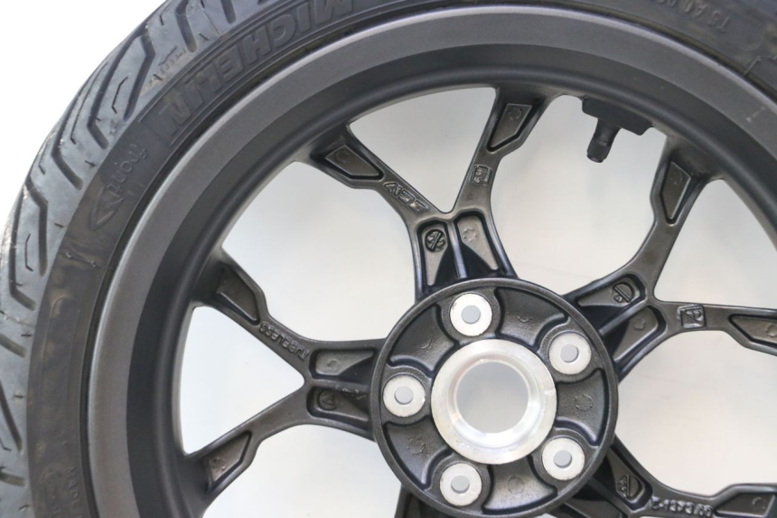 photo de CERCHIO ANTERIORE E PNEUMATICO PIAGGIO MP3 HPE 530 (2022 - 2026) - Ricambio usato controllato