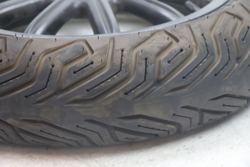 photo de CERCHIO ANTERIORE E PNEUMATICO PIAGGIO MP3 500 (2011 - 2015) - Foto prodotto supplementare