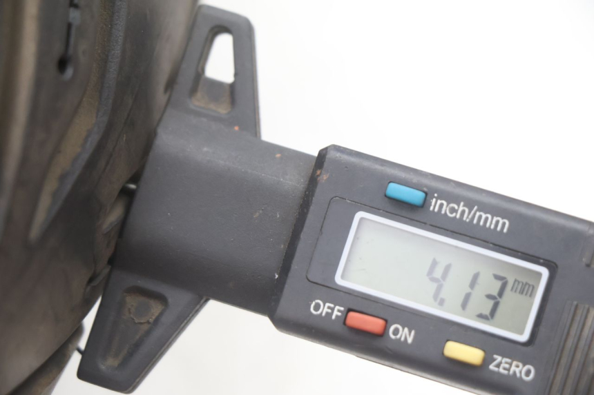 photo de CERCHIO ANTERIORE E PNEUMATICO PIAGGIO MP3 500 (2011 - 2015) - Ispezione visiva dettagliata