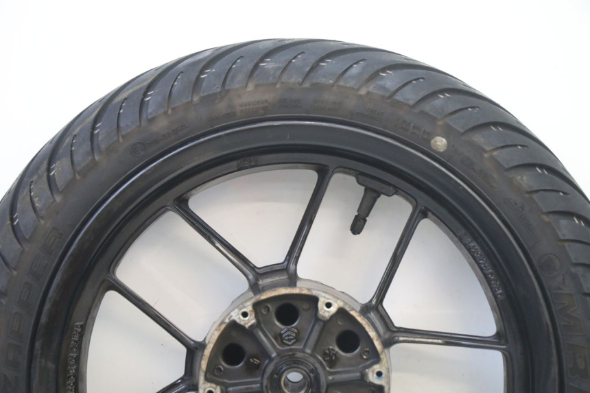 photo de CERCHIO ANTERIORE E PNEUMATICO PIAGGIO NEW TYPHOON 50 (2018 - 2021) - Stato della superficie e materiale
