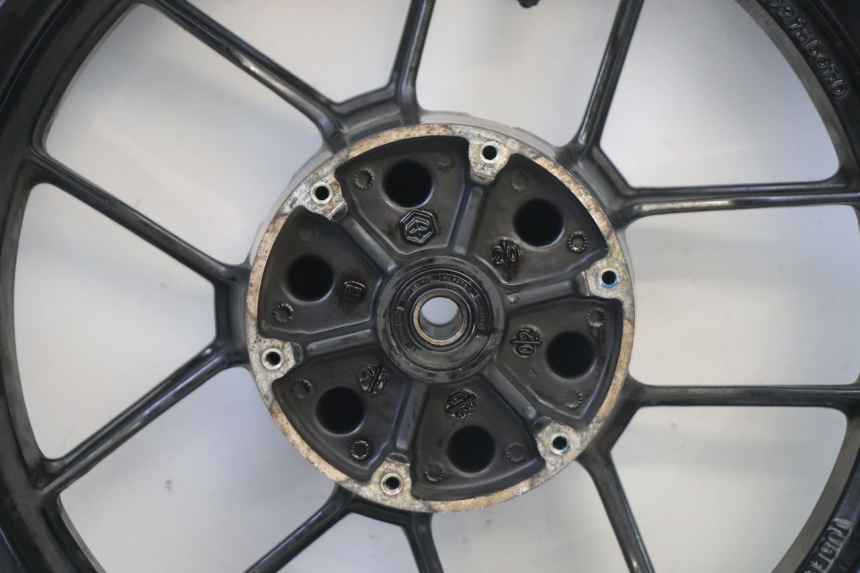 photo de CERCHIO ANTERIORE E PNEUMATICO PIAGGIO NEW TYPHOON 50 (2018 - 2021) - Marcature e riferimenti originali