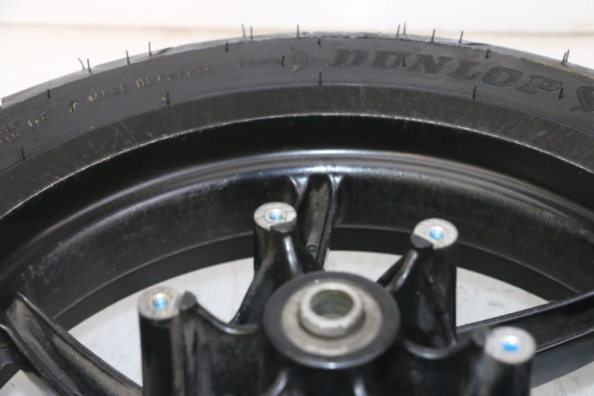 photo de CERCHIO ANTERIORE E PNEUMATICO PIAGGIO NRG POWER PUREJET 50 (2018 - 2021) - Marcature e riferimenti originali