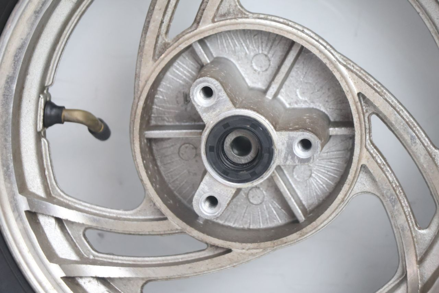 photo de CERCHIO ANTERIORE E PNEUMATICO JM MOTORS OLDIES 4T 50 (2020 - 2026) - Ricambio usato controllato