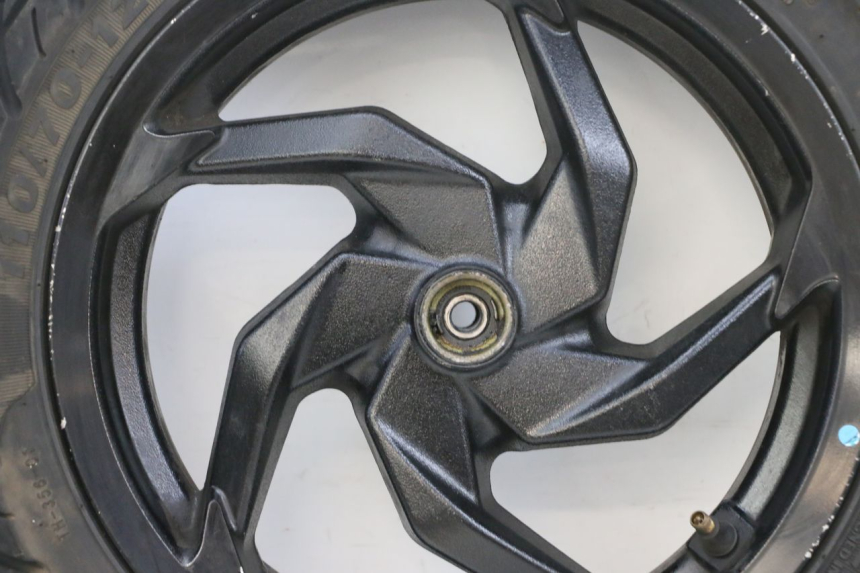 photo de CERCHIO ANTERIORE E PNEUMATICO SYM ORBIT III 3 4T 50 (2021 - 2025) - Ispezione visiva dettagliata