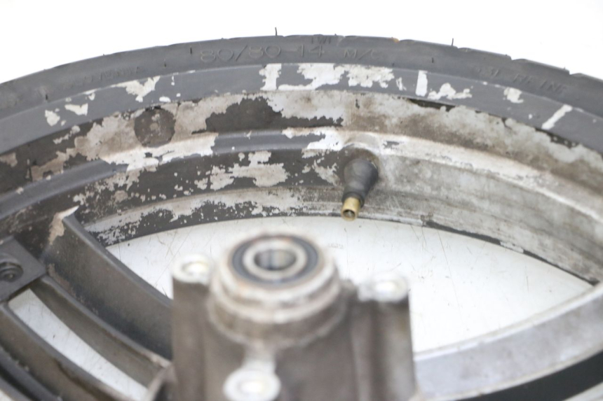 photo de CERCHIO ANTERIORE E PNEUMATICO PEUGEOT LUDIX 50 (2008 - 2017) - Vista d'insieme del prodotto