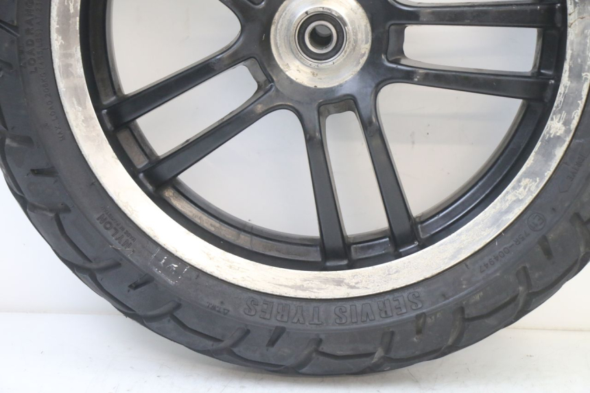 photo de CERCHIO ANTERIORE E PNEUMATICO PEUGEOT SPEEDFIGHT 3 LC 2T 50 (2009 - 2015) - Altra angolazione