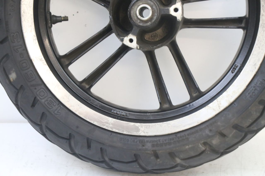 photo de CERCHIO ANTERIORE E PNEUMATICO PEUGEOT SPEEDFIGHT 3 LC 2T 50 (2009 - 2015) - Ricambio usato controllato