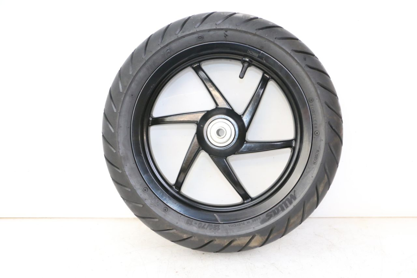 photo de CERCHIO ANTERIORE E PNEUMATICO PIAGGIO NRG POWER PUREJET 50 (2018 - 2021) - Dettaglio del componente