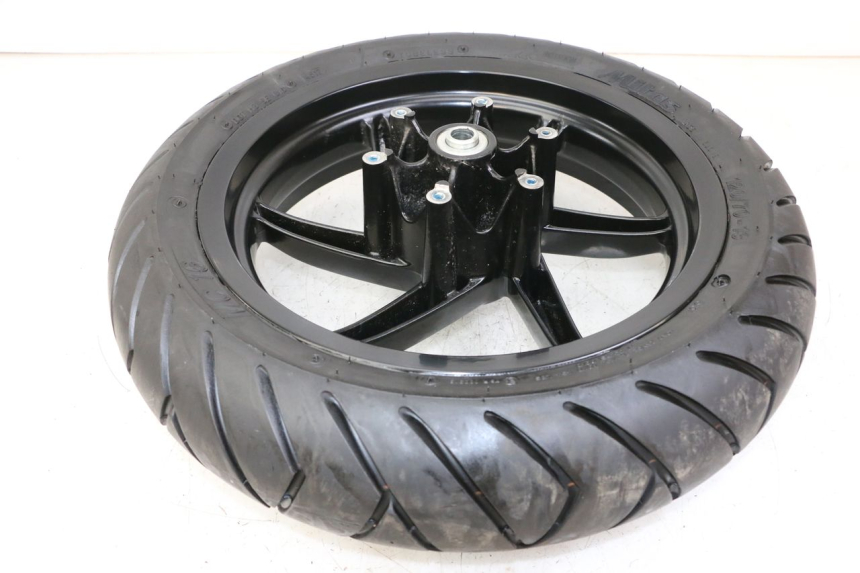 photo de CERCHIO ANTERIORE E PNEUMATICO PIAGGIO NRG POWER PUREJET 50 (2018 - 2021) - Dettagli dei punti di fissaggio