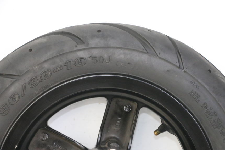 photo de CERCHIO ANTERIORE E PNEUMATICO PIAGGIO ZIP 4T 50 (2018 - 2020) - Ricambio usato controllato