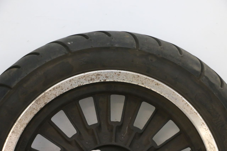 photo de CERCHIO ANTERIORE E PNEUMATICO EFUN PUSA 1 - Zoom sui componenti